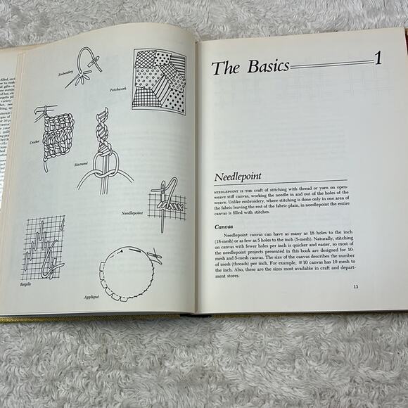 Vintage 70s Buttericks Fast & Easy NeeldeCrafts by Bella Scharf ISBN 0884210294 - Picture 7 of 11